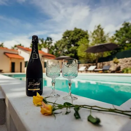 Terra Roca - Private Pool In A Peaceful Natural Setting!